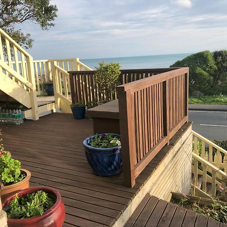 웰링턴 Seafront Haven In Island Bay With Deck, Outdoor Bath, And Parking 아파트 외부 사진