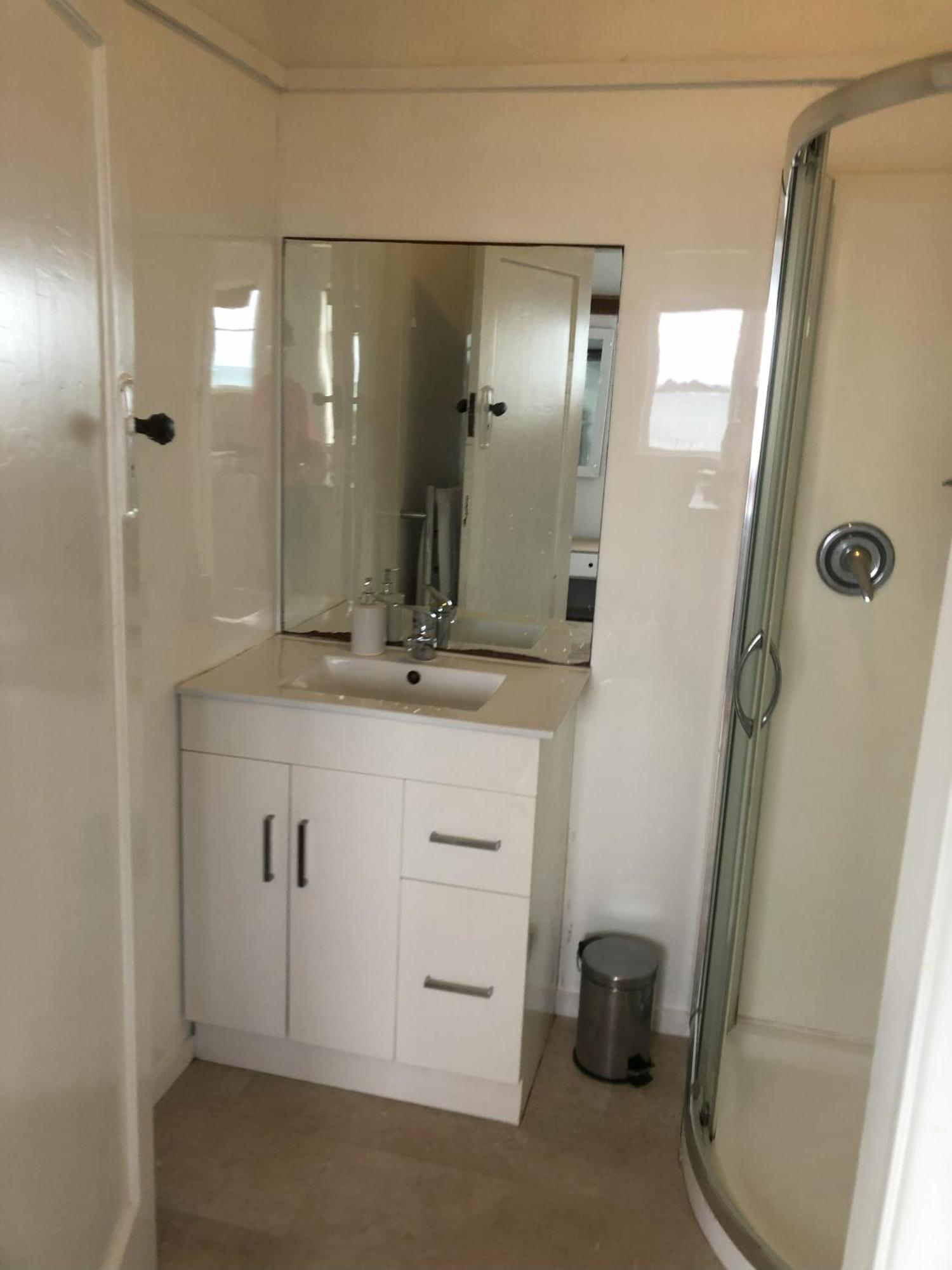 웰링턴 Seafront Haven In Island Bay With Deck, Outdoor Bath, And Parking 아파트 외부 사진